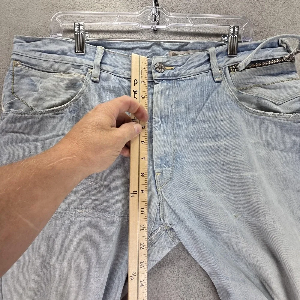 VTG Levis Engineered Jeans Mens Blue Twisted Light Wash Altered Hem Fits 36x30
